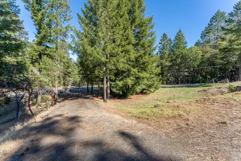 Exterior - 3651 Ridgewood Rd, Willits, CA 95490 photo 20 of 22