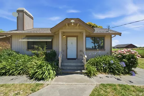 4016-4018 Walker Ave, Santa Rosa, CA 95407