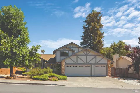 397 Baile De Ciervos Cir, Santa Rosa, CA 95403