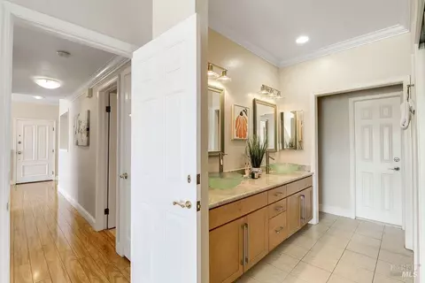 Bath - 232 E 2nd St, Benicia, CA 94510 photo 2 of 4
