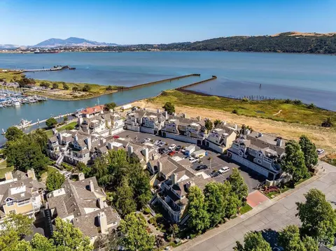 View/Area - 232 E 2nd St, Benicia, CA 94510 photo 1 of 10