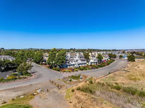 View/Area - 232 E 2nd St, Benicia, CA 94510 photo 9 of 10