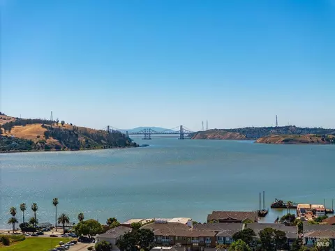 View/Area - 232 E 2nd St, Benicia, CA 94510 photo 6 of 10