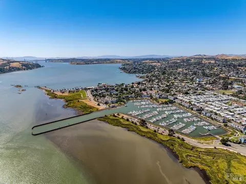 View/Area - 232 E 2nd St, Benicia, CA 94510 photo 4 of 10