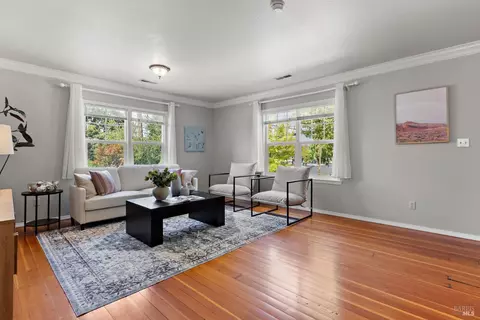 Living - 1200 E 3rd St, Benicia, CA 94510 photo 3 of 4