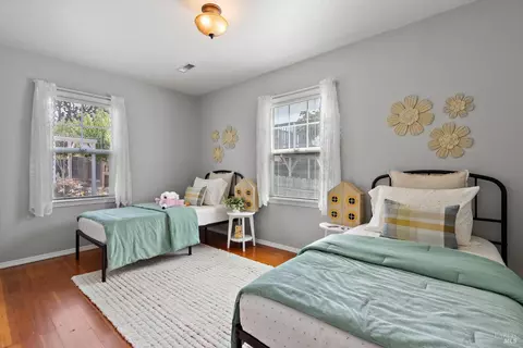 Bedroom - 1200 E 3rd St, Benicia, CA 94510 photo 2 of 3