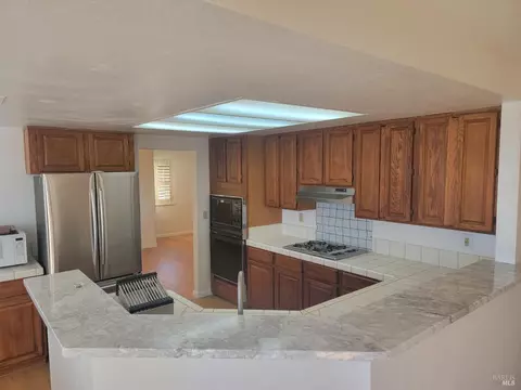 Kitchen - 825 Britannia Dr, Vallejo, CA 94591 photo 2 of 3
