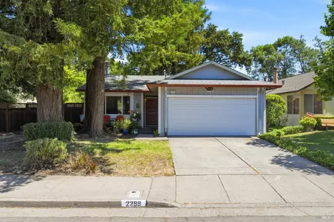2299 Copperfield Dr, Santa Rosa, CA 95401