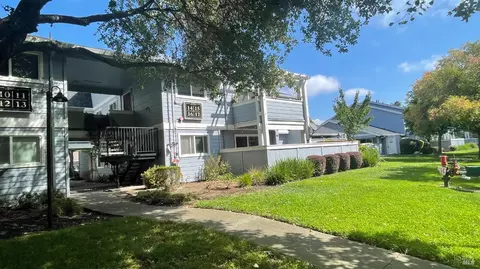 225 Burt St #16, Santa Rosa, CA 95407