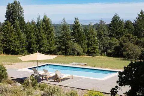 3977 Docs Ranch Rd, Occidental, CA 95465
