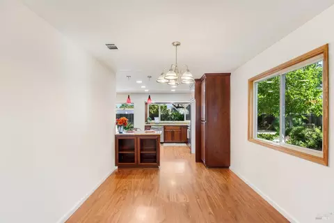 1360 Hemingway Ct, Dixon, CA 95620 photo 10