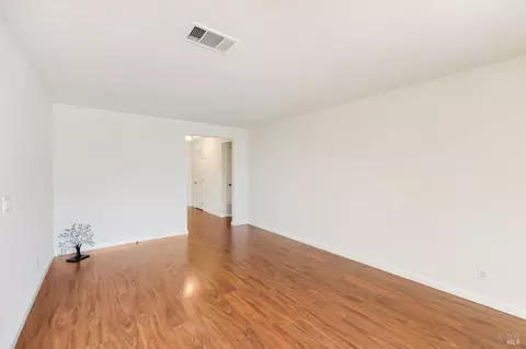 1360 Hemingway Ct, Dixon, CA 95620 photo 19