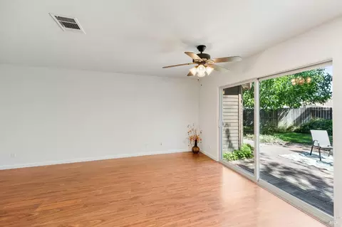 1360 Hemingway Ct, Dixon, CA 95620 photo 21