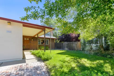 1360 Hemingway Ct, Dixon, CA 95620 photo 2