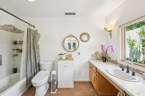 Bath - 3027 Arroyo Ct, Graton, CA 95444 photo 1 of 2