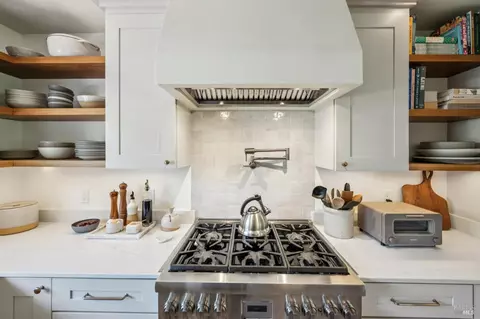 Kitchen - 3027 Arroyo Ct, Graton, CA 95444 photo 6 of 10