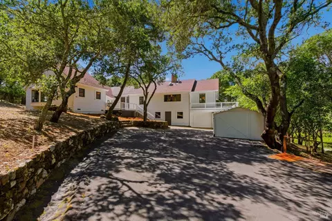 1866 Silverado Trl, Napa, CA 94558