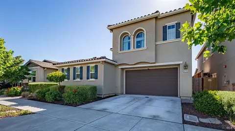 5715 Knight Rd, Rohnert Park, CA 94928