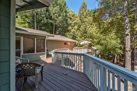 Exterior - 25843 Bear Ln, Willits, CA 95490 photo 4 of 5