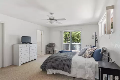 Bedroom - 25843 Bear Ln, Willits, CA 95490 photo 1 of 2