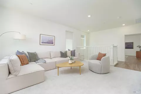 Living - 504 Ruby St, Petaluma, CA 94952 photo 3 of 3