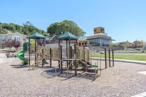 View/Area - 504 Ruby St, Petaluma, CA 94952 photo 1 of 1