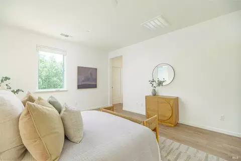 Bedroom - 504 Ruby St, Petaluma, CA 94952 photo 3 of 4