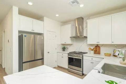 Kitchen - 504 Ruby St, Petaluma, CA 94952 photo 3 of 3