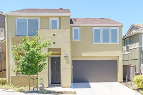 504 Ruby St, Petaluma, CA 94952