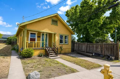 21 Lakeville St, Petaluma, CA 94952