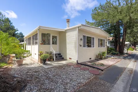 237 Petaluma Way, Petaluma, CA 94954