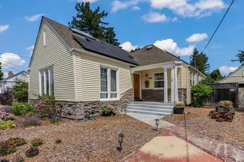1722 Elm St, Napa, CA 94559