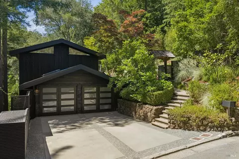 83 Hatzic Ct, Larkspur, CA 94939