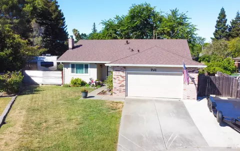 View/Area - 701 Sequoia Dr, Fairfield, CA 94533 photo 1 of 5