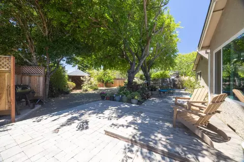 Exterior - 701 Sequoia Dr, Fairfield, CA 94533 photo 7 of 10