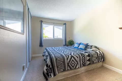 Bedroom - 701 Sequoia Dr, Fairfield, CA 94533 photo 1 of 5