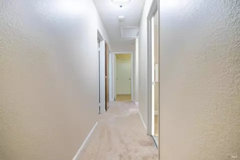 Entry Way - 701 Sequoia Dr, Fairfield, CA 94533 photo 4 of 4