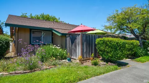 447 Lincoln Ave, Cotati, CA 94931