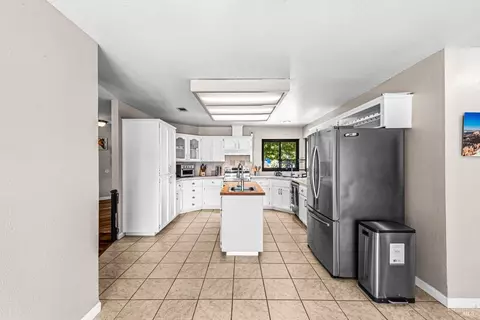 Kitchen - 8409 Kobert Ct, Winters, CA 95694 photo 1 of 8