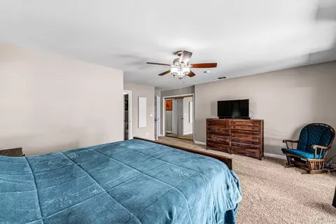 Bedroom - 8409 Kobert Ct, Winters, CA 95694 photo 8 of 8