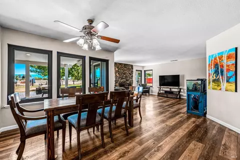 Dining - 8409 Kobert Ct, Winters, CA 95694 photo 1 of 3
