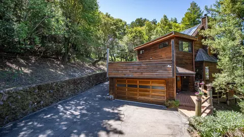99 Chula Vista Dr, San Rafael, CA 94901