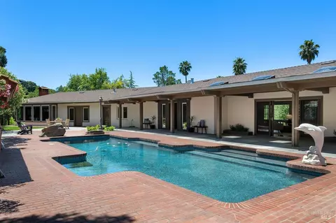 111 Deer Hollow Rd, San Anselmo, CA 94960