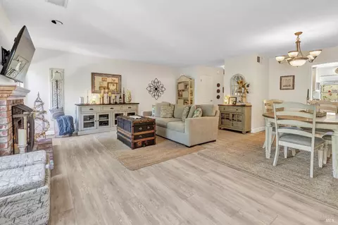 1770 London Dr, Benicia, CA 94510