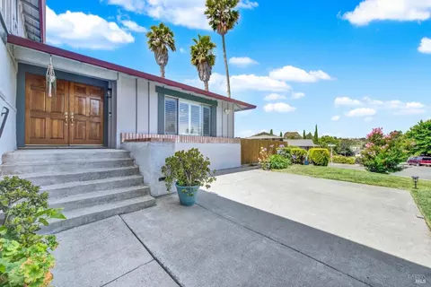 Exterior - 1305 Corcoran Ave, Vallejo, CA 94589 photo 3 of 12