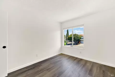 Bedroom - 1305 Corcoran Ave, Vallejo, CA 94589 photo 2 of 11