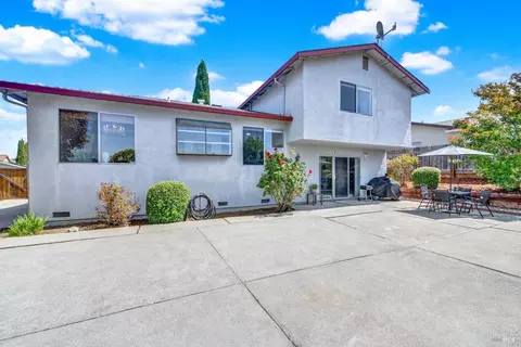 Exterior - 1305 Corcoran Ave, Vallejo, CA 94589 photo 7 of 12