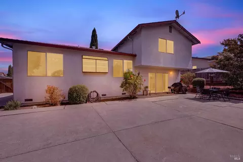 Exterior - 1305 Corcoran Ave, Vallejo, CA 94589 photo 4 of 12