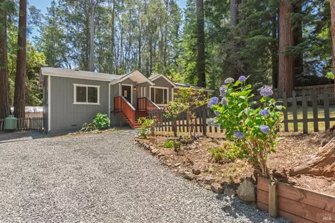 44791 Moonrise Dr, Gualala, CA 95445