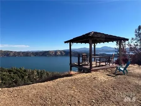 11120 Pingree Rd, Clearlake Oaks, CA 95423